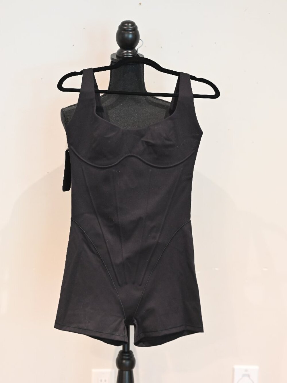 SKIMS BNWT Black Sculpting One Piece Romper Medium